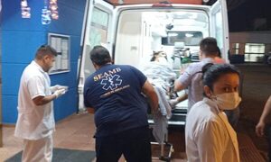 Baleada por policías lucha por su vida