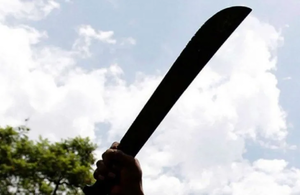 : Vendedor ambulante machetea a su compañero en la cabeza - Noticiero Paraguay