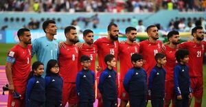 Los futbolistas de Irán no cantaron el himno en señal de protesta