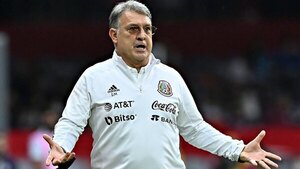 Entre críticas y maldiciones, México juega una 'final' ante Polonia en Catar