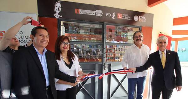 La Nación / Editorial de México inauguró librería “Josefina Plá” en la UNA