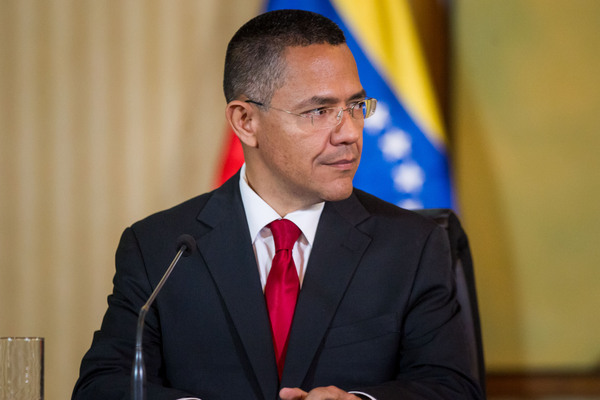Venezuela propone que Colombia sea la invitada de honor en la Feria del Libro 2023 - MarketData