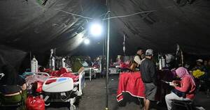 La Nación / Los indonesios continúan conmocionados tras sismo