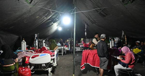 La Nación / Los indonesios continúan conmocionados tras sismo