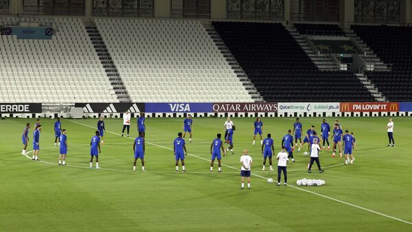 Sin Benzema, Francia inicia la reconquista del título