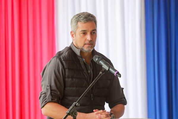 Mario Abdo Benítez de gira por el Este del país - La Clave