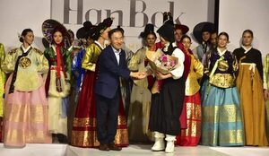 Desfile de “HanBok”, belleza milenaria de Corea - Sociales - ABC Color