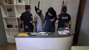 Dueño de local persiguió y atropelló a motochorros