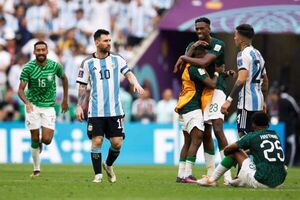 Amargo debut de Argentina en Qatar •