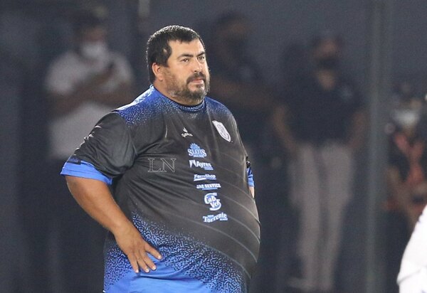 Humberto García volverá a dirigir Ameliano