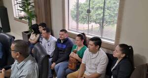 La Nación / Hospital Santa Rita: personal reclama pago salarial y pide que el MSP se haga cargo