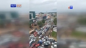 Caos en frontera de Encarnación - Noticias Paraguay