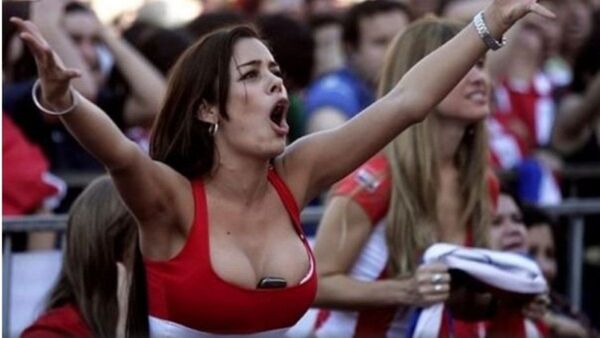 Larissa Riquelme reveló qué pasó del celular que guardaba entre los pechos
