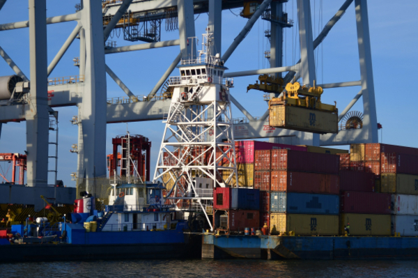 Incautaron 653 kilos de cocaína procedente de Paraguay en el Puerto de Montevideo - Radio Imperio