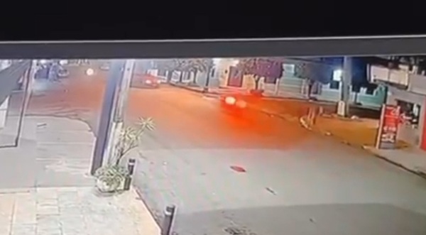 Joven de 18 años en grave estado tras impactar por una camioneta - Radio Imperio