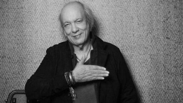 Diario HOY | Ícono del rock brasileño Erasmo Carlos muere a los 81 años