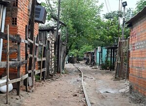 Fepasa, que impulsa dudoso plan de tren, aplazada  en transparencia - Economía - ABC Color