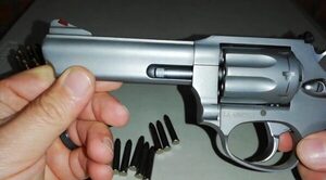 Asaltaron y dispararon a un Bolt haciéndose pasar por pasajeros