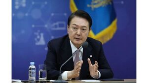 Yoon Suk-yeol le pide a Elon Musk que instale una planta de Tesla en Corea del Sur - Revista PLUS