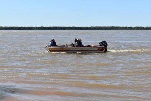 Pescadores de Ayolas aguardan entrega de bono por veda pesquera - Nacionales - ABC Color