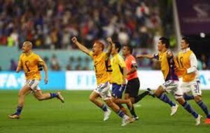 Japón da el segundo golpe del Mundial