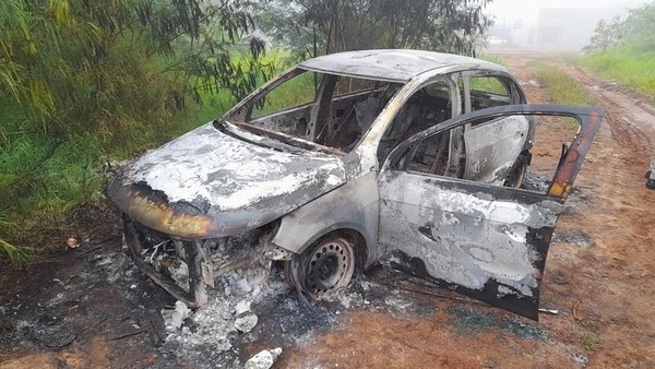 Diario HOY | PJC: hallan vehículo incinerado utilizado por sicarios para asesinar a comerciante