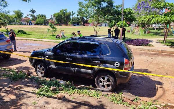 Crónica / Encuentran vehículo de una doña de 61 años asesinada en Sanlo