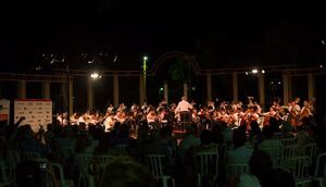 Concierto didáctico de la OSCA y Guyra Paraguay en la Plaza Italia - .::Agencia IP::.