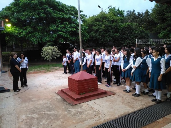 MEC autoriza pago de becas a estudiantes de educación básica y media