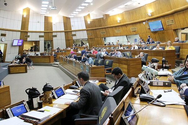 Libelo acusatorio en contra de ministro de la Corte es tratado en Diputados - ADN Digital