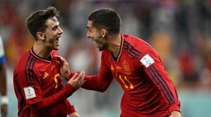España se estrena en Qatar-2022 con una histórica goleada - Radio Imperio