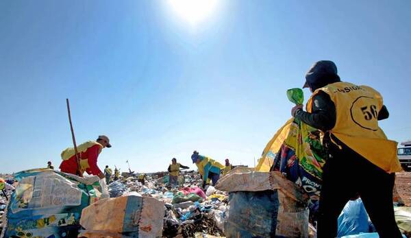 Crónica / Denuncian que Wiens se apropió de un proyecto de recicladores y encima les exigen apoyo