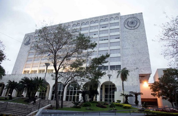 Corte Suprema designa como Fiscal a un abogado sindicado como exsocio de Ramón González Daher - Informatepy.com