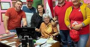 La Nación / Candidato a gobernador de Misiones recibe fuerte apoyo de importante dirigente del sector educativo