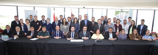 Firman acuerdo para la lucha contra delitos ambientales - ADN Digital