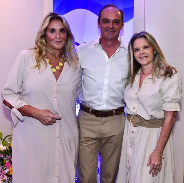 La Clínica de la Mujer Gibir celebró 25 años de trayectoria - Sociales - ABC Color