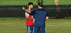 'Tata' Martino y Messi, un reencuentro de alta tensión en Catar