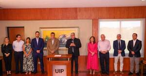 La Nación / Gremios proveedores del IPS se plantan ante intención de cubrir deuda con fondos jubilatorios