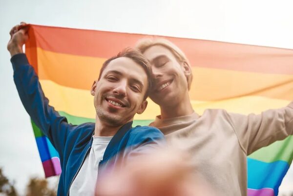 La Cámara Baja de Rusia adopta una ley que prohíbe la “propaganda LGBTQ+” - Mundo - ABC Color