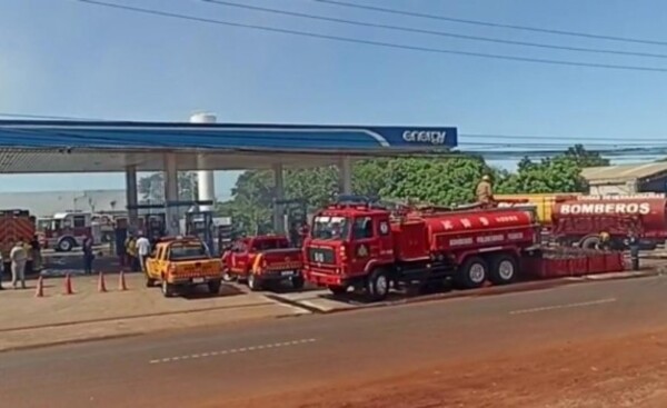Logran controlar incendio del km 9 Monday