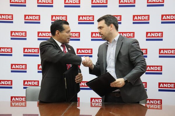 ANDE y Mitic acuerdan utilización de plataforma 2.0 en concursos públicos, para asegurar transparencia y eficacia - .::Agencia IP::.
