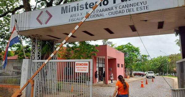 La Nación / Jueza otorga arresto domiciliario a supuestos abusadores de una joven de 18 años