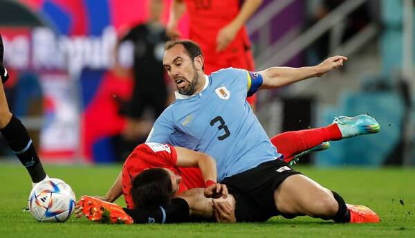 Crónica / Uruguay no pudo ante “corecos” y se quedó con un empate kaigue