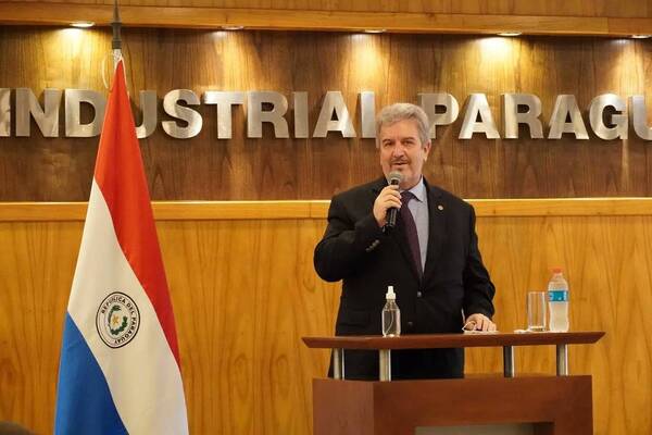 Crónica / Carne paraguaya con "relleno" de droga "daña la imagen del país" he'i capeto de la UIP