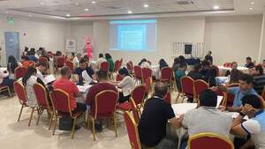 Capacitan a profesionales de salud en tratamiento de enfermedades crónicas no transmisibles