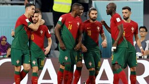 Portugal sufre hasta el último segundo para comenzar ganando