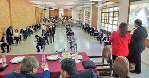 La Nación / Publican puntajes de 36 postulantes para Fiscal General tras examen de conocimiento