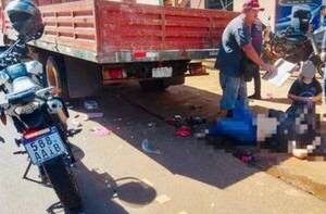 Crónica / Una embarazada iba con su hijita en una moto ¡y se hicieron chiplé!