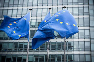 Ministros de la Unión Europea debatirán sobre la ley de reducción de la inflación en EEUU - Revista PLUS