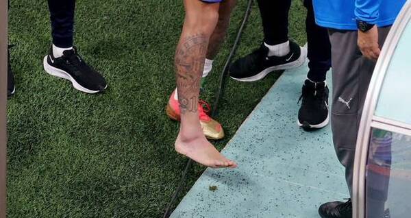 Crónica / Alarma en Brasil: El tobillo de Ney irurupaite y ahora es duda "mundial"